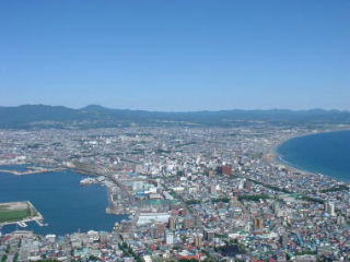 函館山上から市街地中心部を望む