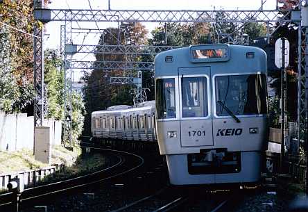 写真：京王線１０００系車両