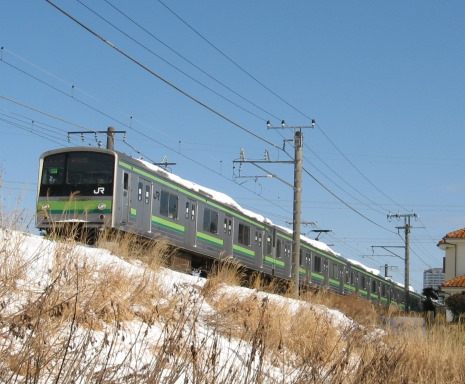 横浜線205系車両、大雪の翌日