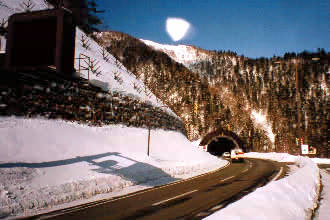 三国トンネルの上士幌側入口