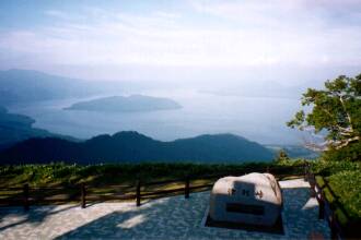 津別峠展望台から見た屈斜路湖