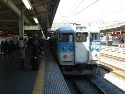 甲府駅で中央線に乗り換え