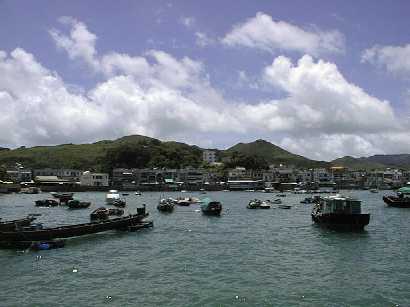 波間の小船・榕樹湾