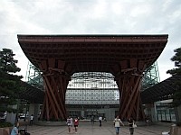 金沢駅(東口・鼓門)