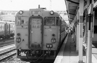【キハ40　568】　1993年8月24日　土浦駅にて