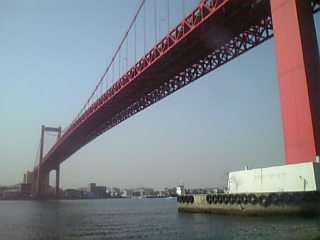 真っ赤な若戸大橋