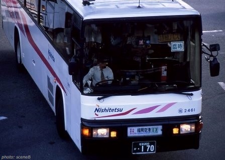 西鉄バス2461号車。わかくす号.jpg