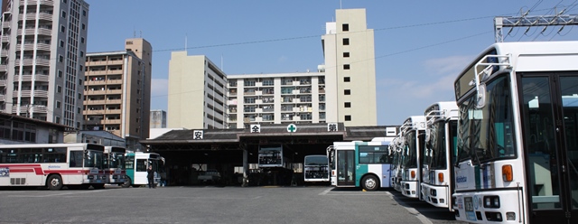 雑餉隈営業所西鉄バス