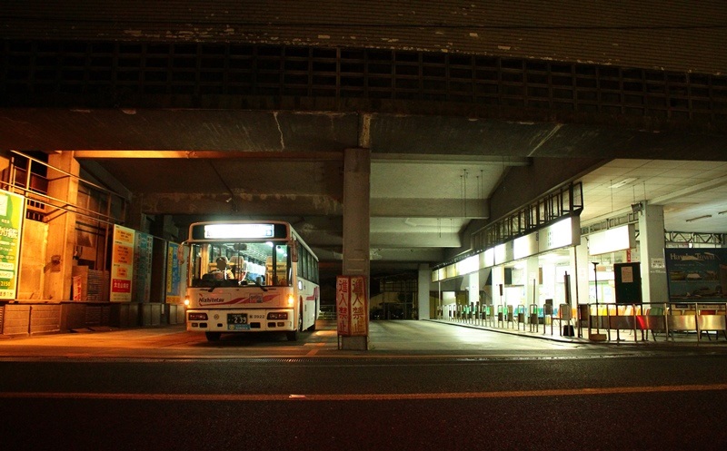 西鉄バス,後藤寺バスセンター,夜.JPG