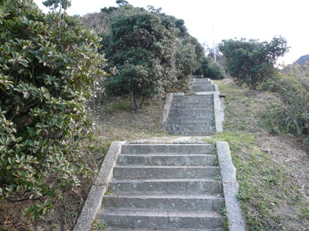 江崎灯台への石段