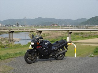 芦田川の堤防上