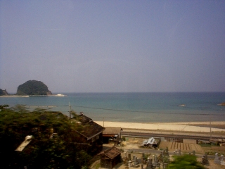 車窓から見た日本海