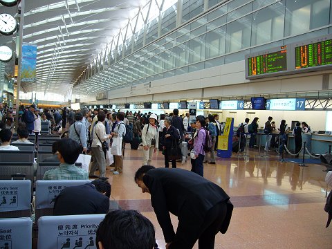 羽田空港第二ターミナル出発ロビー