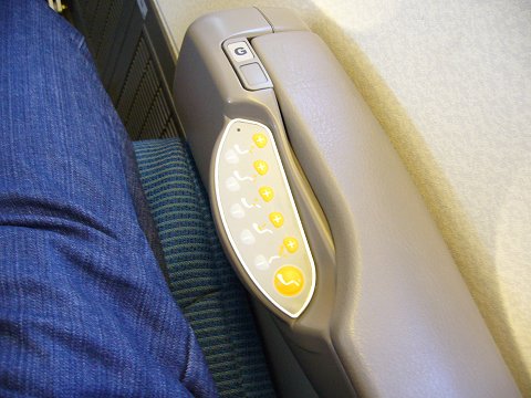 座席のボタン類