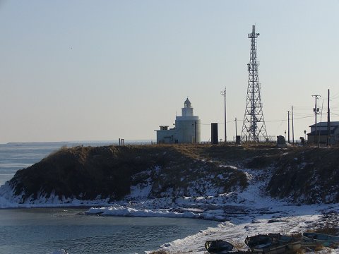 岬から見た納沙布岬灯台