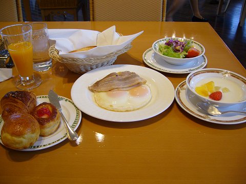 バードウォッチカフェの朝食