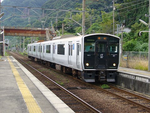 都城行きの普通列車
