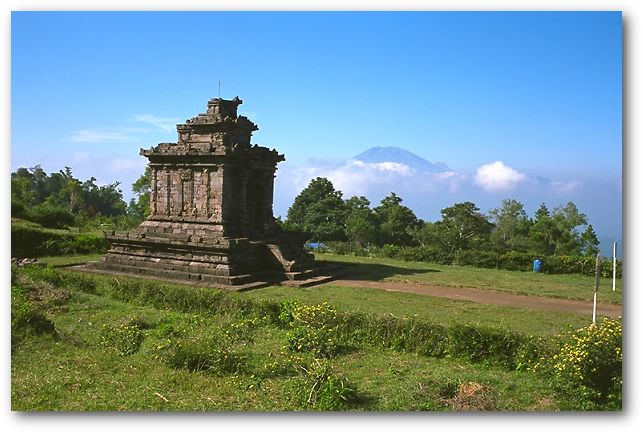 グドゥン・ソンゴ寺院(3)：ジャワの寺院(遺跡)：インドネシア