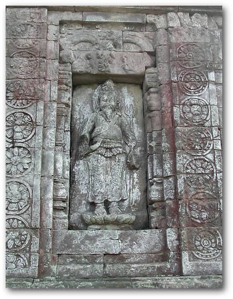 グドゥン・ソンゴ寺院(10)：ジャワの寺院(遺跡)：インドネシア