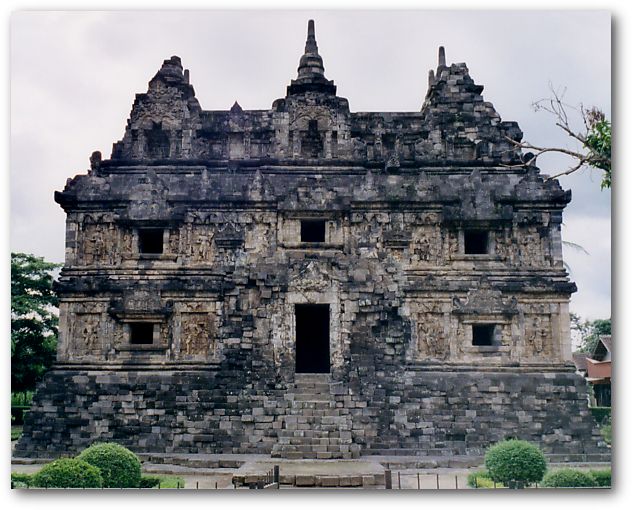 サリ寺院(1)：ジャワの寺院(遺跡)：インドネシア
