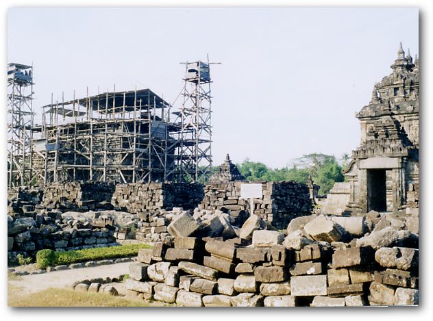プラオサン寺院(2)：ジャワの寺院(遺跡)：インドネシア