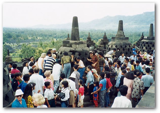 ボロブドゥール寺院(7)(ユネスコ世界遺産)：ジャワの寺院(遺跡)：インドネシア