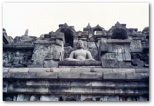 ボロブドゥール寺院(11)(ユネスコ世界遺産)：ジャワの寺院(遺跡)：インドネシア