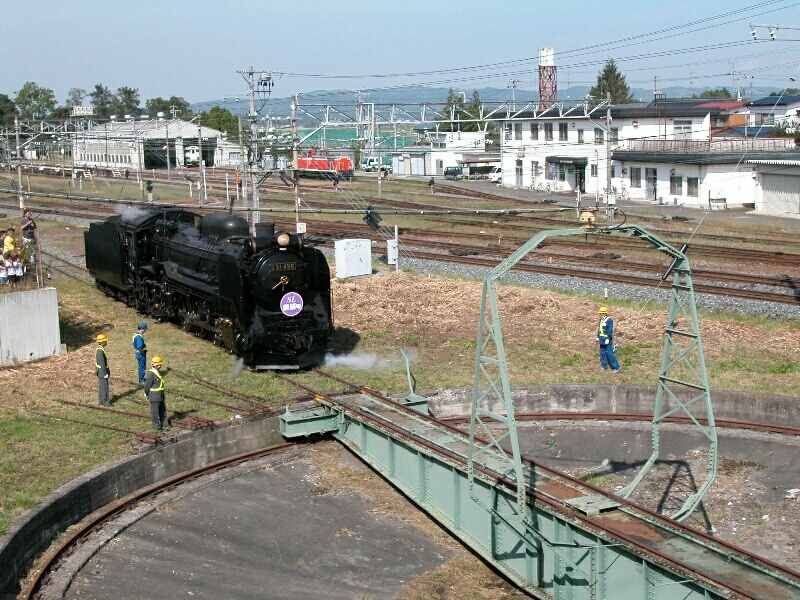 陸羽東線D51498　小牛田駅構内　転車台　①