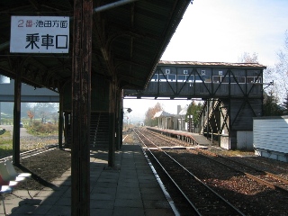 本別駅の跨線橋