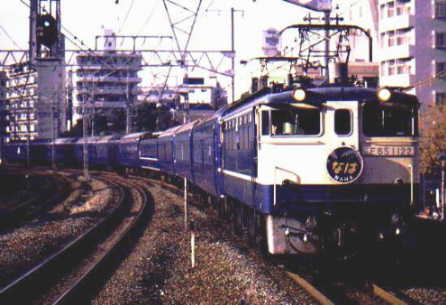 g-motomachi.jpg (26174 バイト)