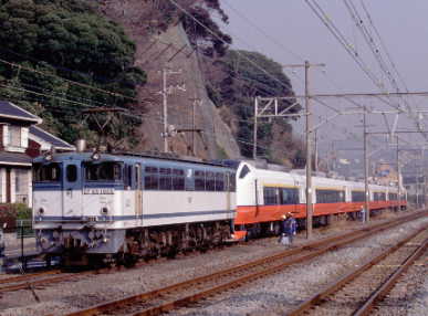 n-e751-kou.jpg (21887 バイト)