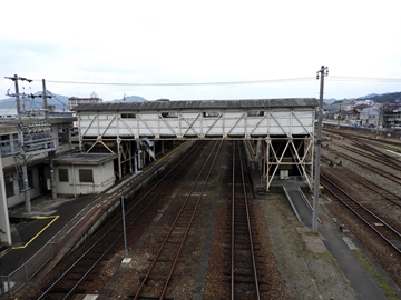 長門市駅跨線橋