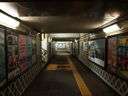 津山駅地下通路