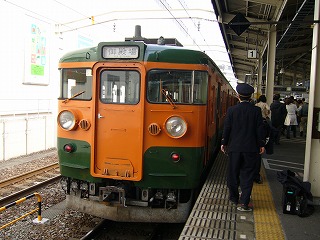 東海道本線 115系