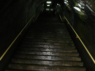 筒石駅の階段