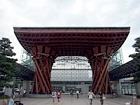 金沢駅（東口）