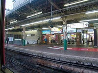 新潟駅を発車