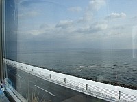 青森湾から津軽海峡を望む