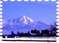 写真は今朝の磐梯山です