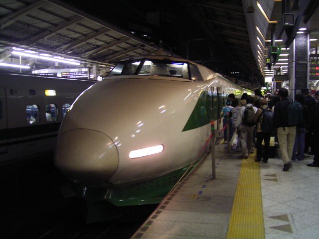 2005　東京駅ホーム　10/30