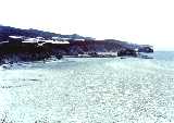 流氷に埋まるウトロ漁港