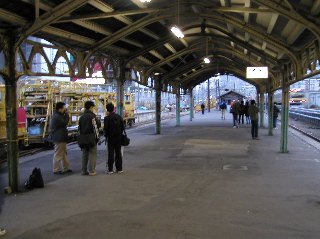 JR両国駅（長距離用ホーム）