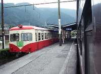 かわね路号と西武513