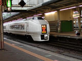 ひたち485系リニューアル編成ボンネット車