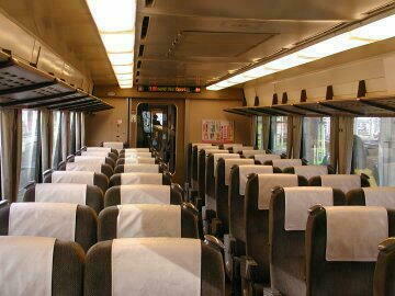 車内はいたって普通。ＪＲ形の標準的車内