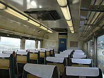 指定席はガラガラ。自分を入れて４人だけでした(;_:)