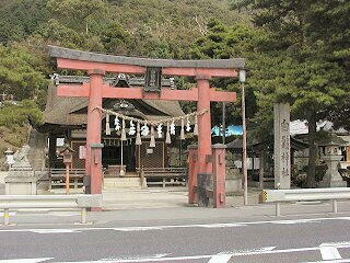 白鬚神社外観