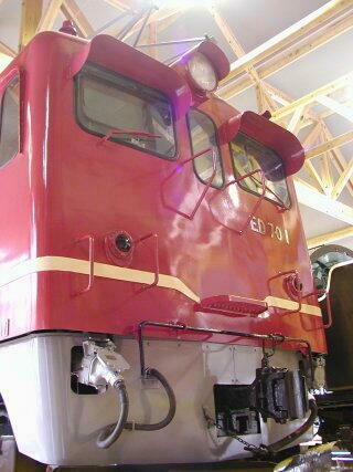 日本初の実用交流機関車、ED70形