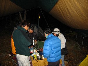 なぜ？総立ち？