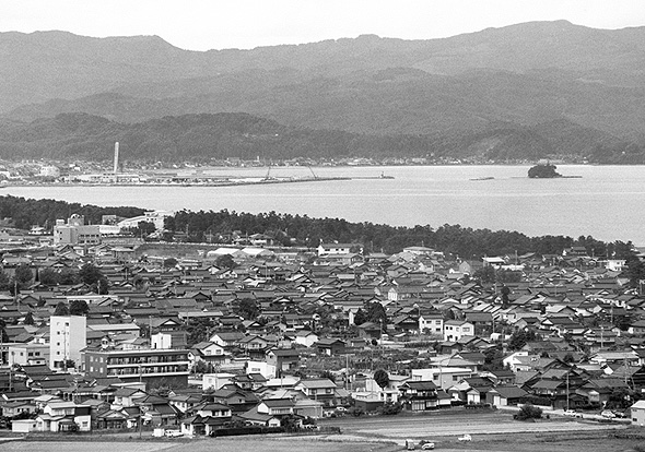 島尾・氷見の町並み